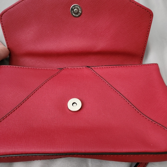 Red Crossbody Purse - Picture 5 of 10